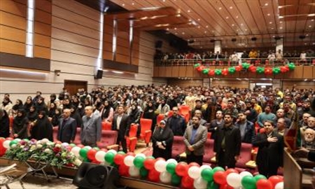 حضور مشاور وزیر امور خارجه کشورمان در آئین نکو داشت روز دانشجو دانشگاه ملی مهارت واحد استان آذربایجان شرقی