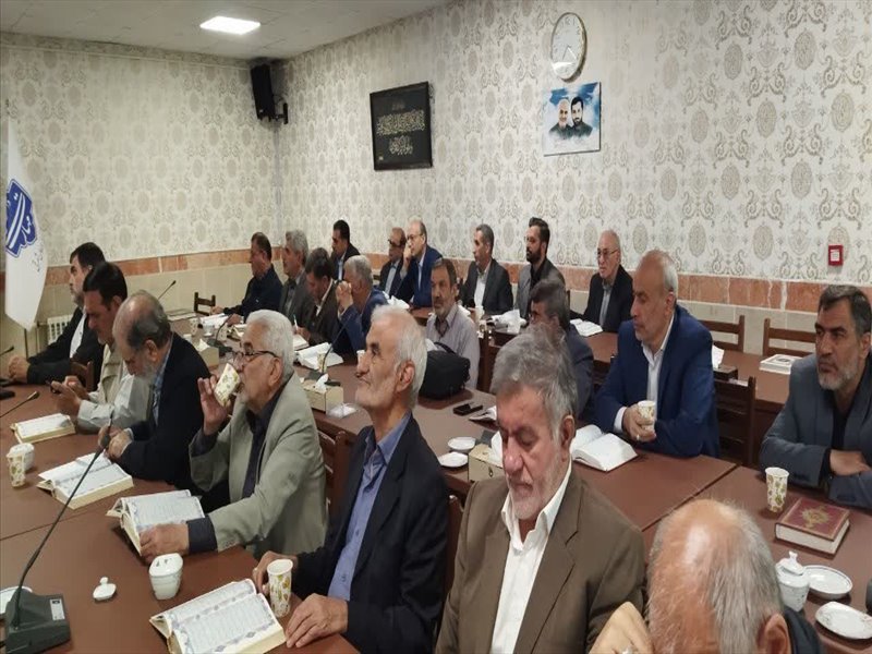 جلسه قرآنی ویژه مدیران ادارات و نهادهای دولتی در دانشگاه ملی مهارت واحد استانی آذربایجان شرقی