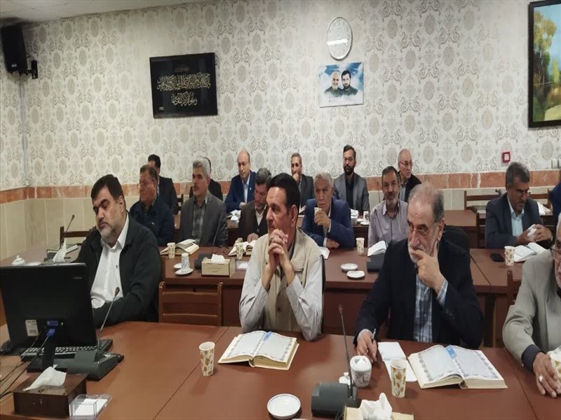 جلسه قرآنی ویژه مدیران ادارات و نهادهای دولتی در دانشگاه ملی مهارت واحد استانی آذربایجان شرقی