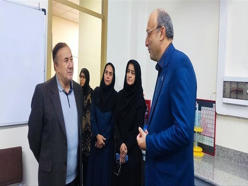 دکتر نوین