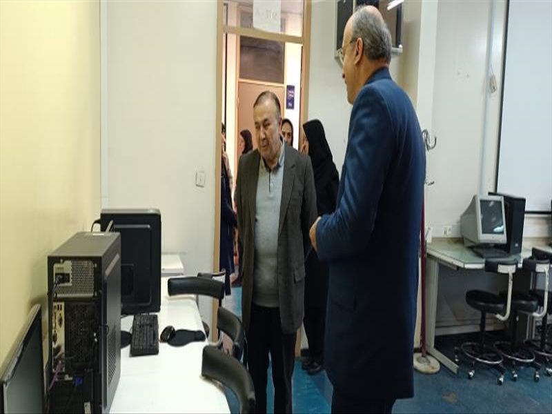 دکتر نوین
