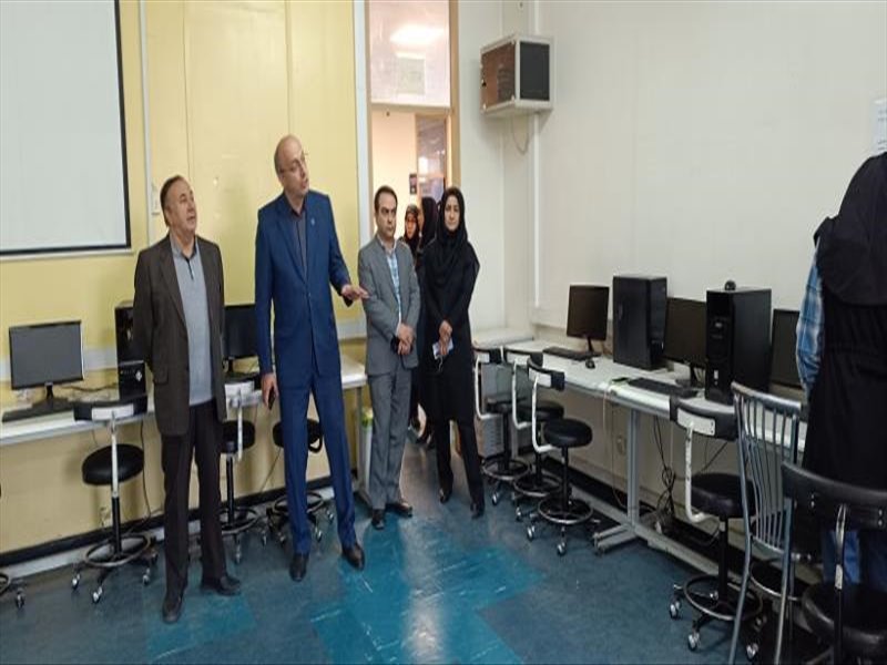 دکتر نوین