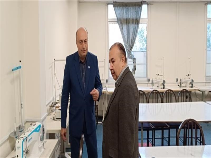 دکتر نوین