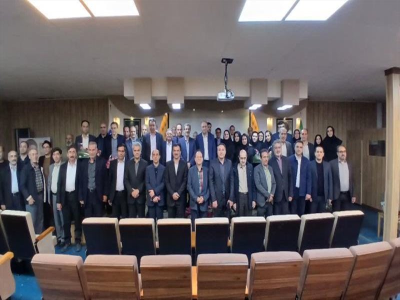 سرآمدان آموزشی 1404