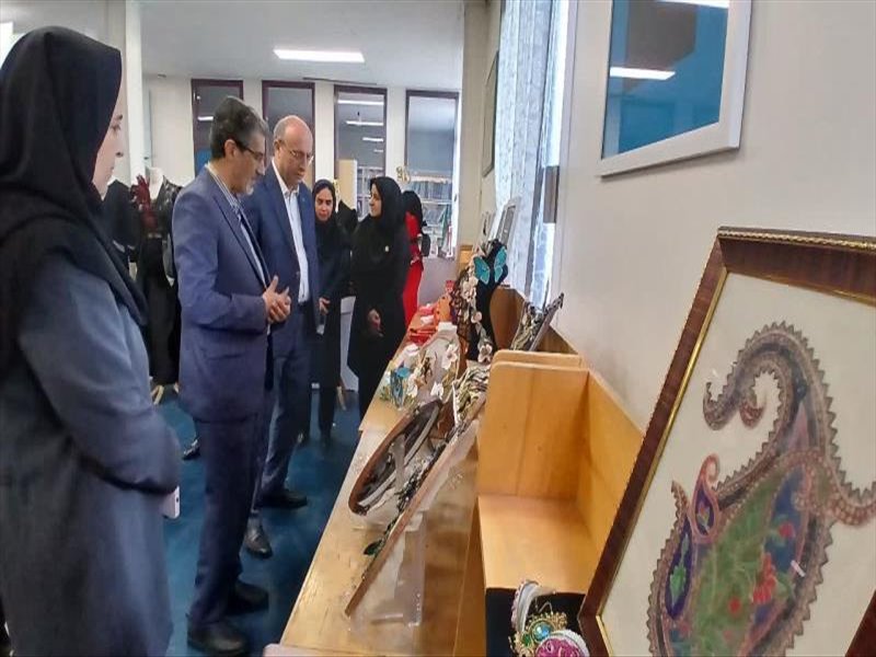 سرآمدان آموزشی 1404