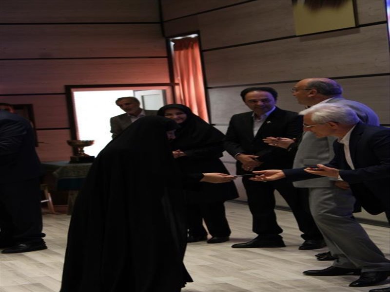 روز کارمند