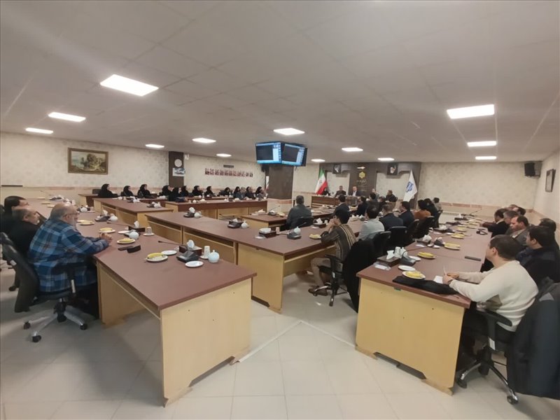 نشست هم‌اندیشی اساتید دانشگاه ملی مهارت واحد استانی آذربایجان شرقی